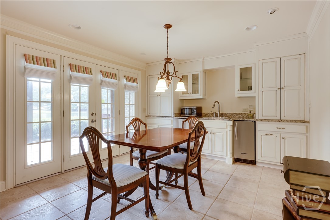 112 Annas Walk