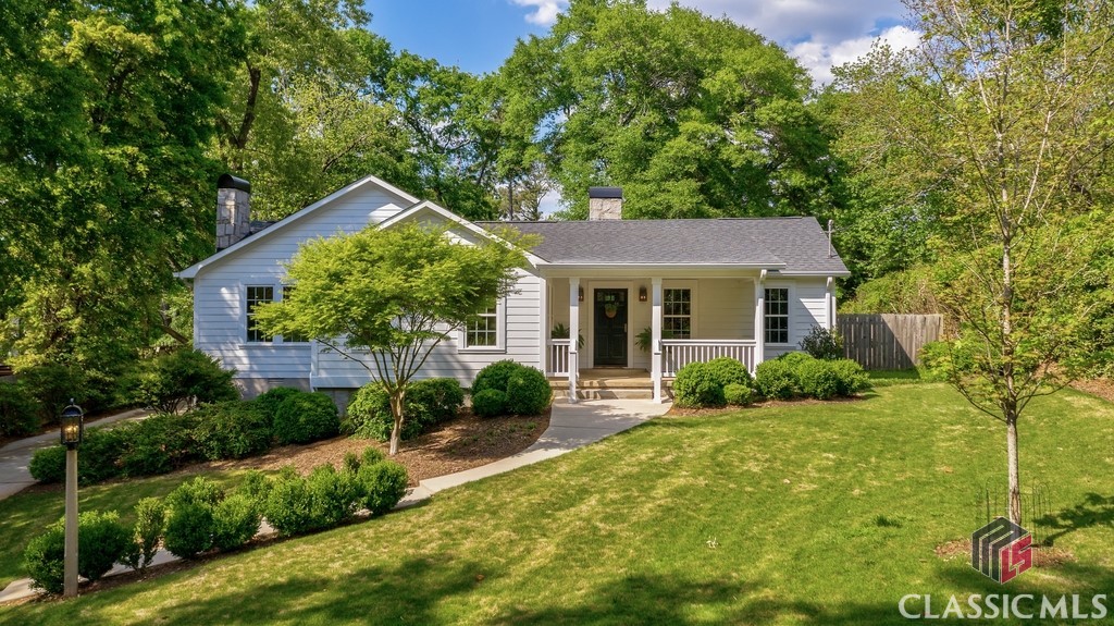 652 Milledge Circle