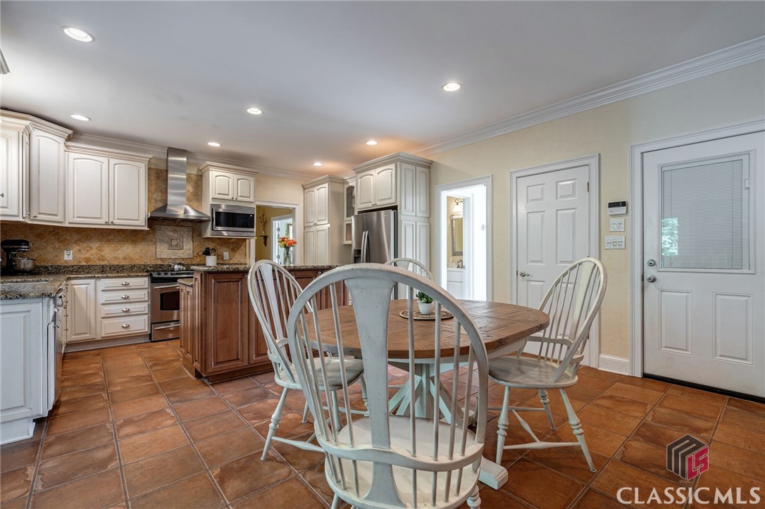 175 Riverbottom Place
