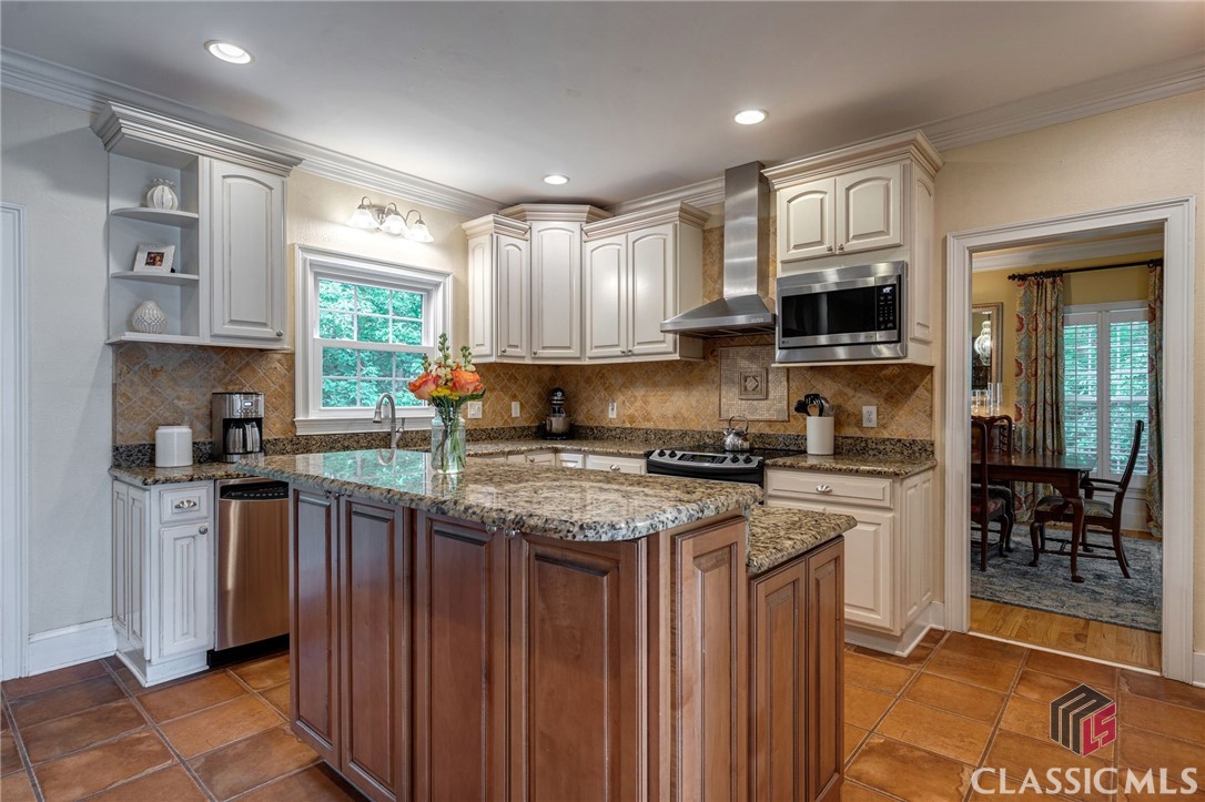 175 Riverbottom Place