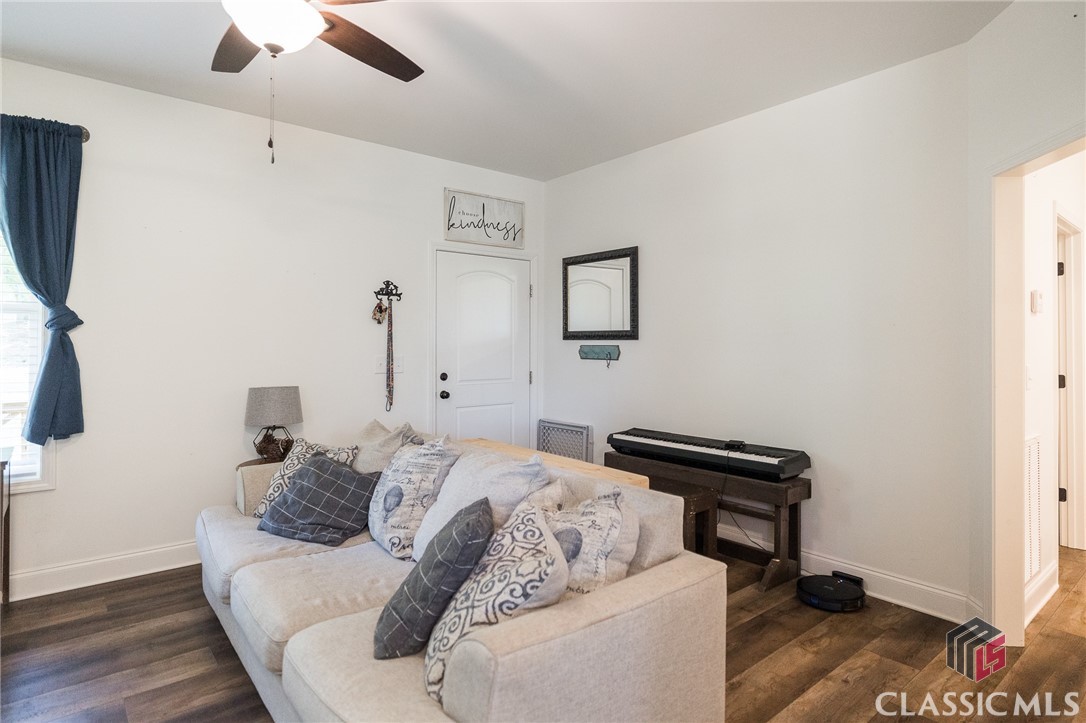 545 Snapfinger Drive