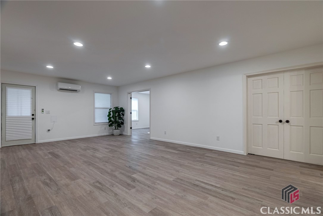 108 Water Lily Way