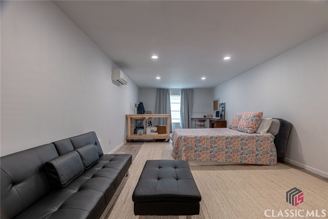 108 Water Lily Way