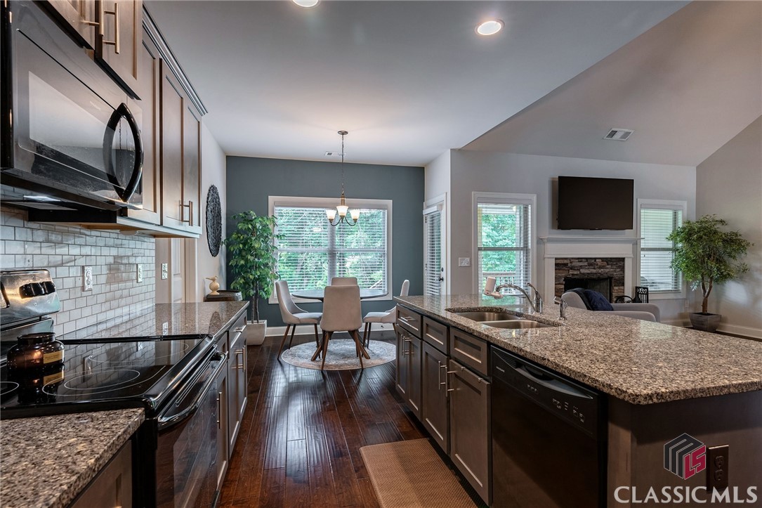 108 Water Lily Way
