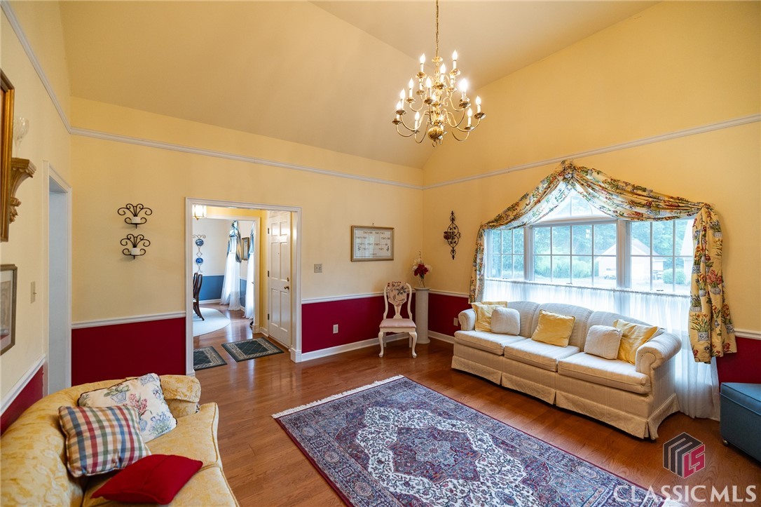 106 Ashbrook Lane