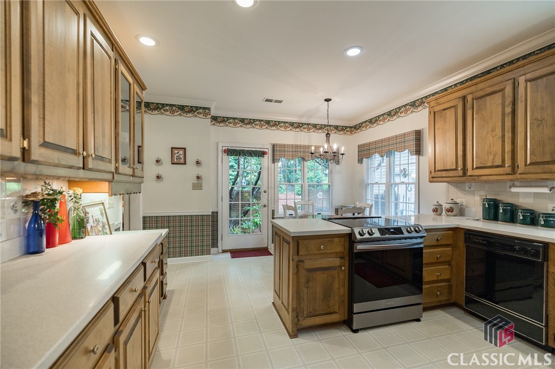 106 Ashbrook Lane