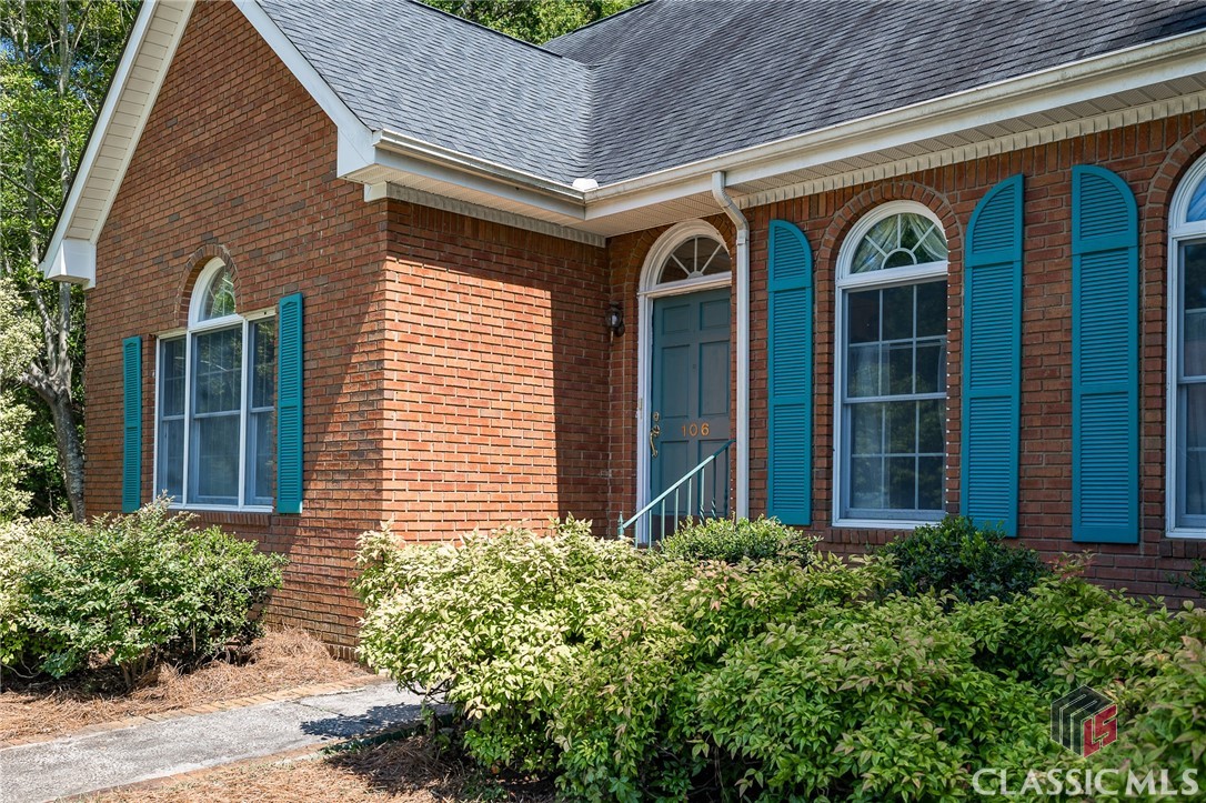 106 Ashbrook Lane