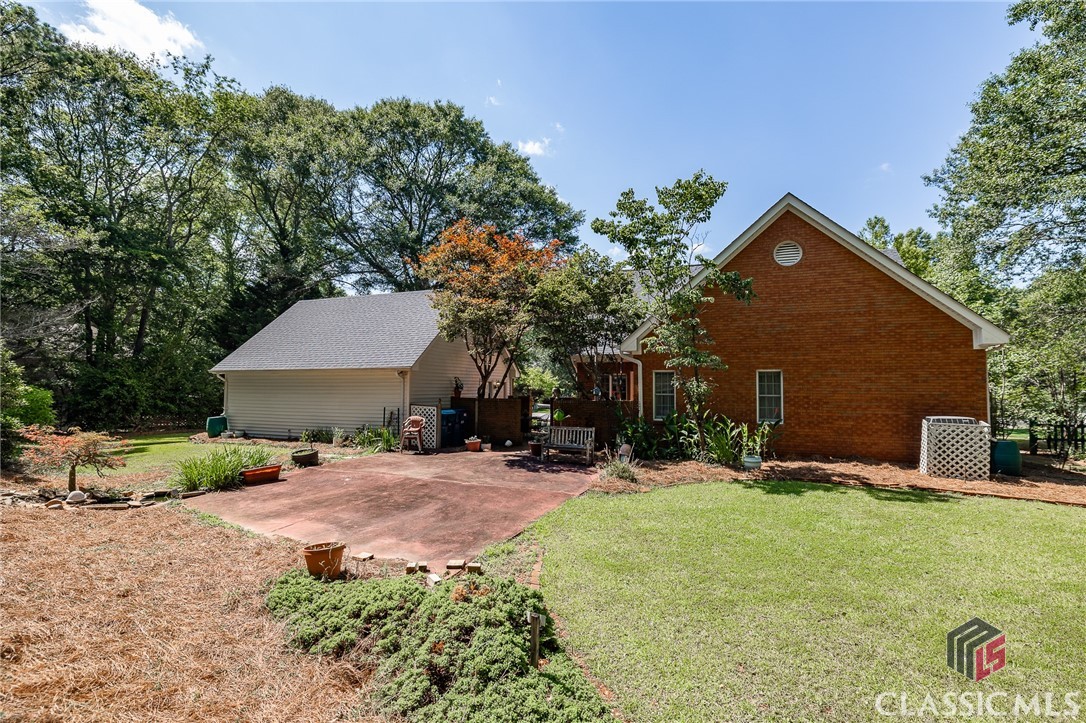 106 Ashbrook Lane