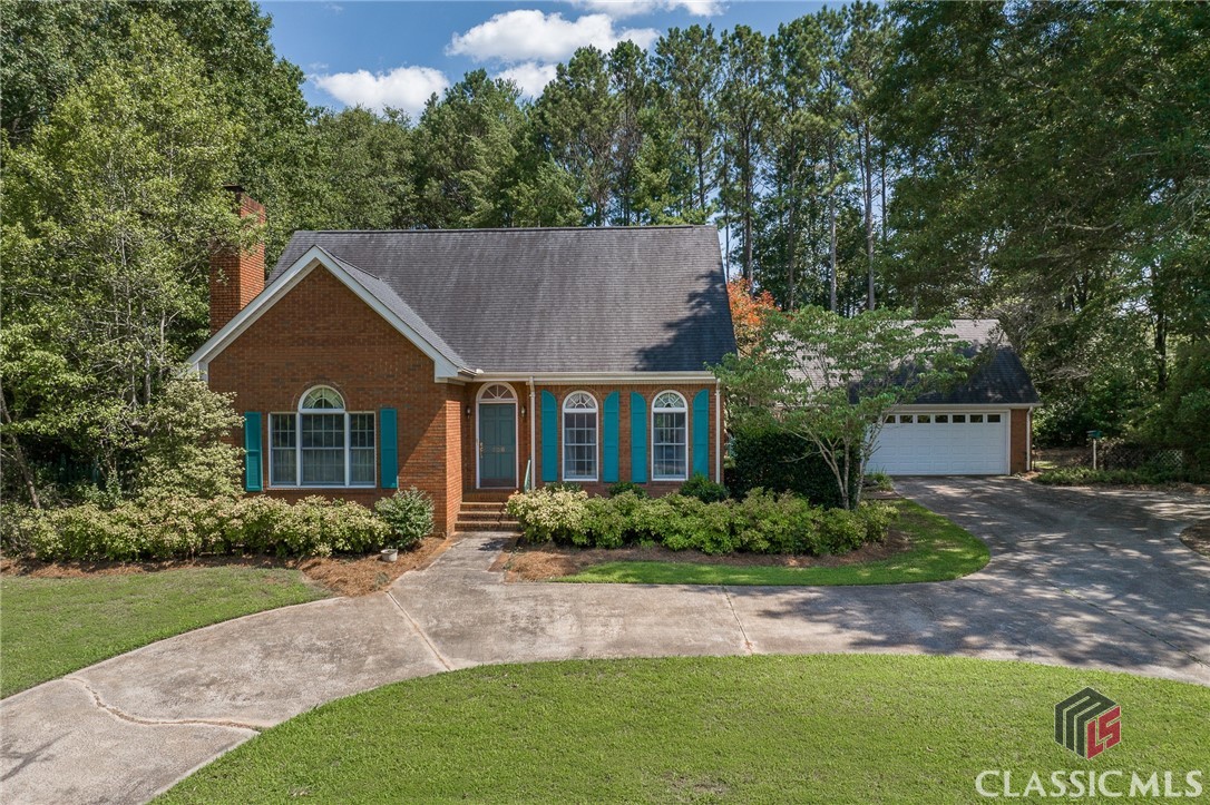 106 Ashbrook Lane