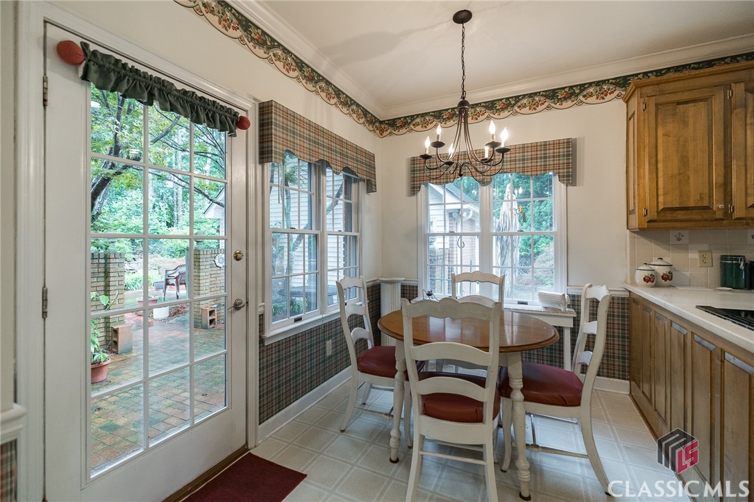 106 Ashbrook Lane