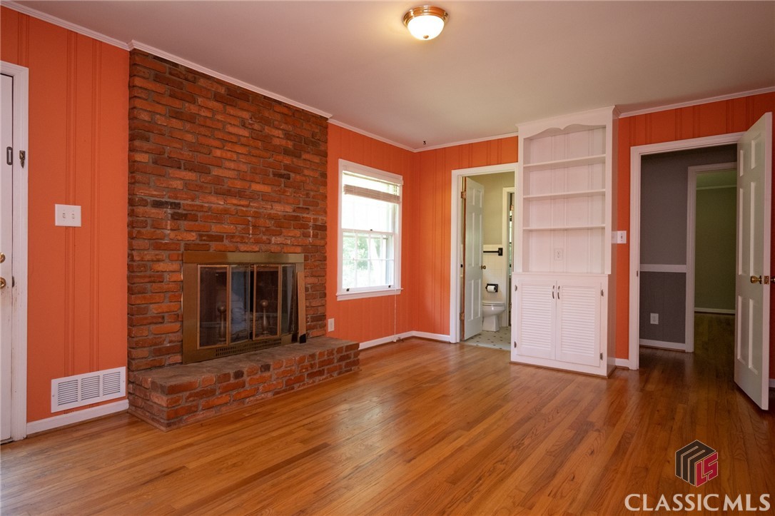 295 Pinewood Circle
