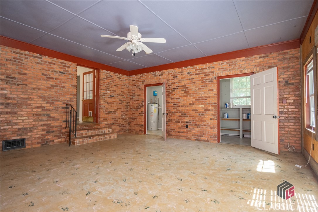 295 Pinewood Circle