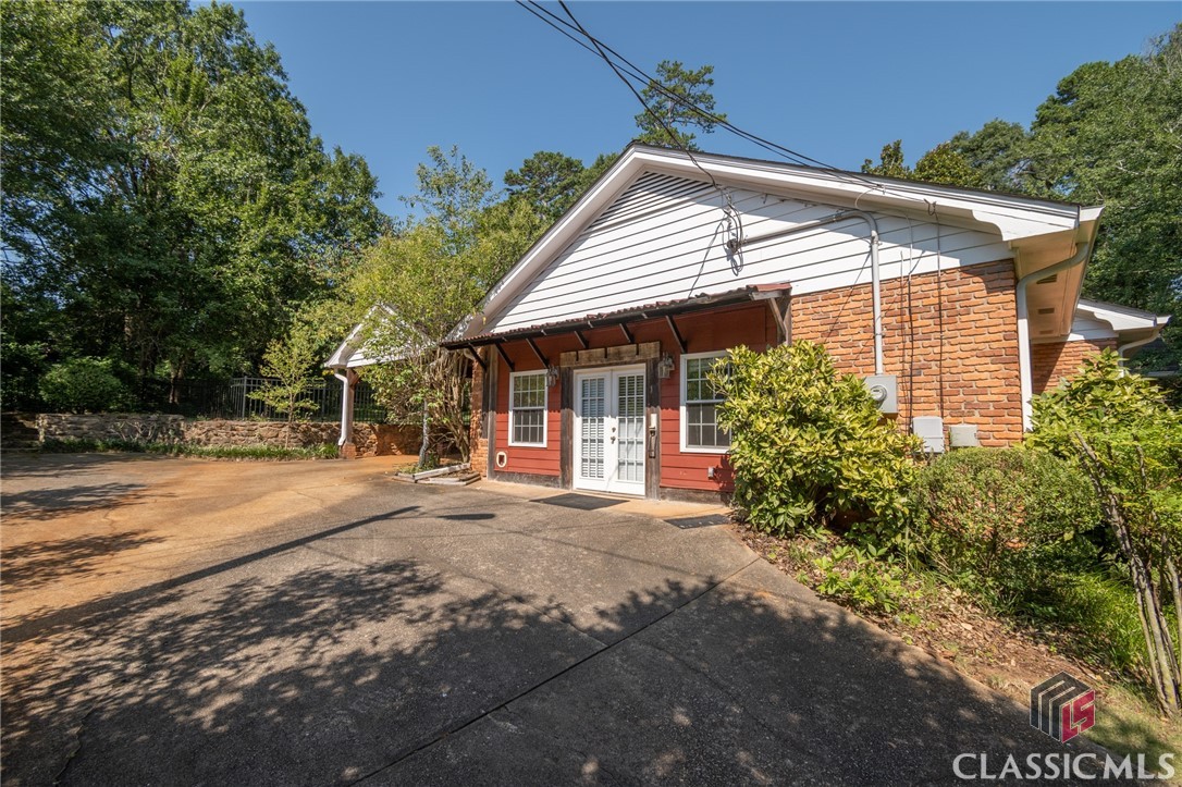 295 Pinewood Circle