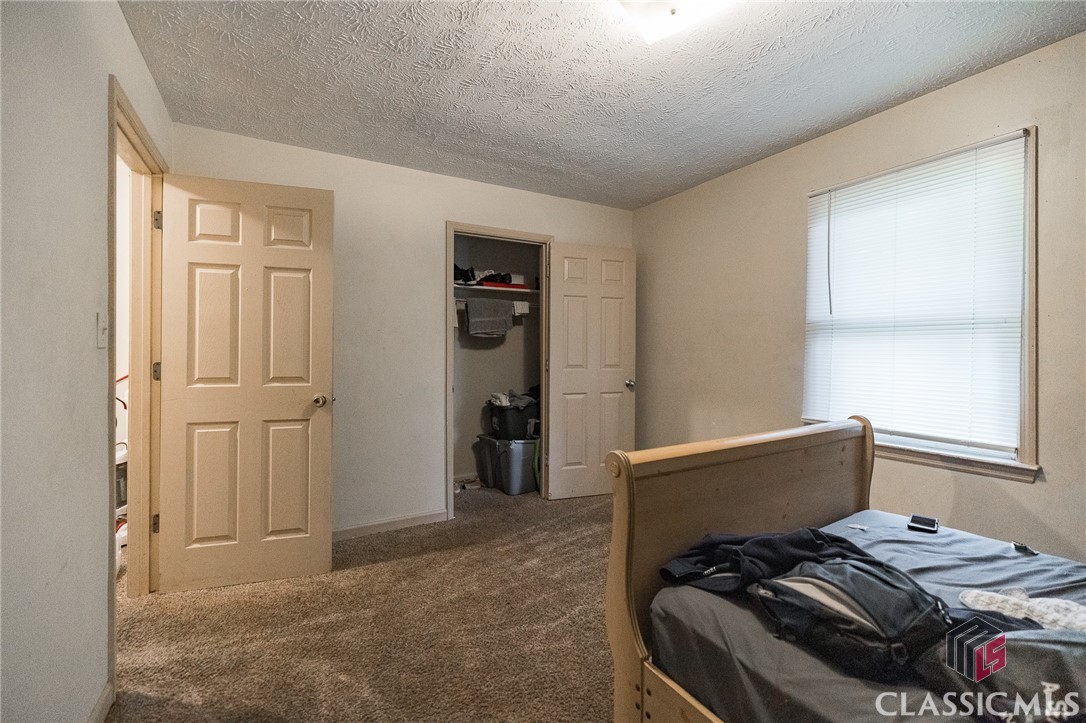402 Freeman Drive 402-404