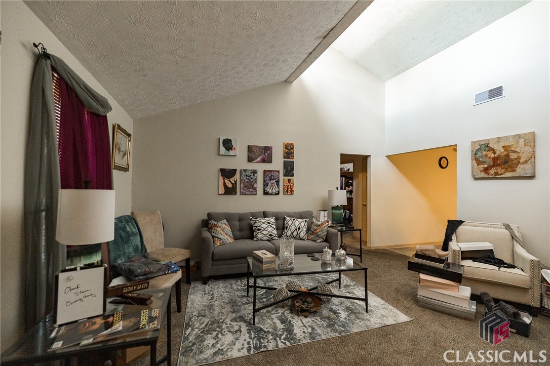 402 Freeman Drive 402-404