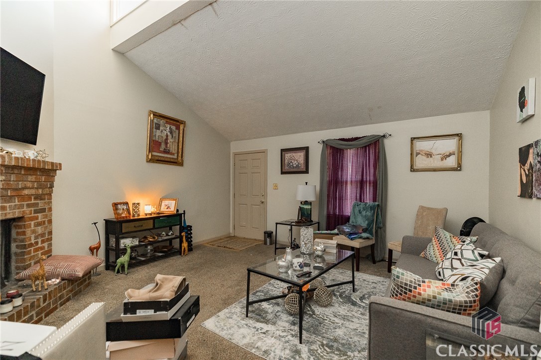 402 Freeman Drive 402-404