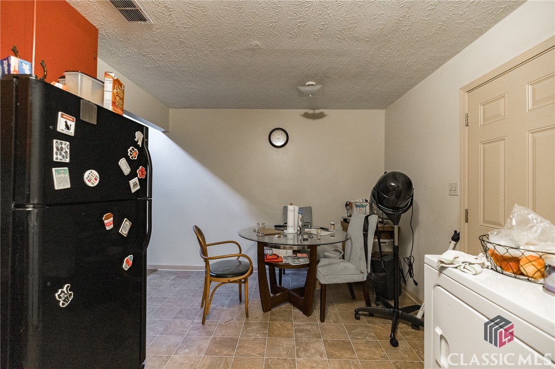 402 Freeman Drive 402-404