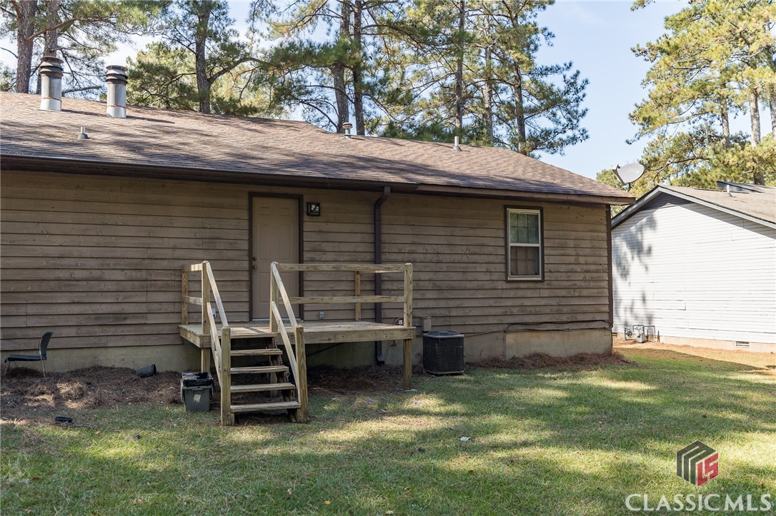 402 Freeman Drive 402-404