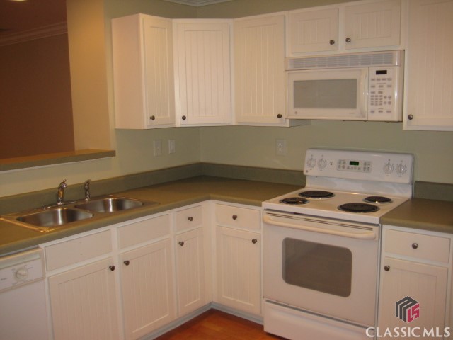 1035 Barnett Shoals Road 115