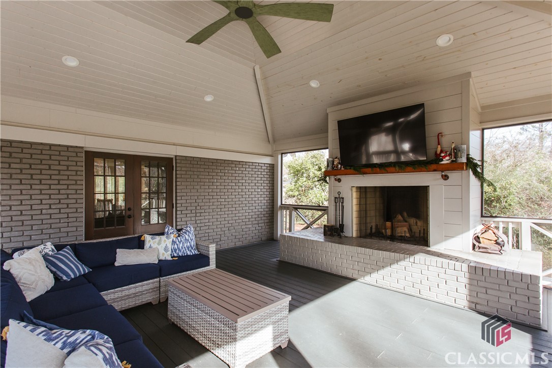 149 Gran Ellen Drive