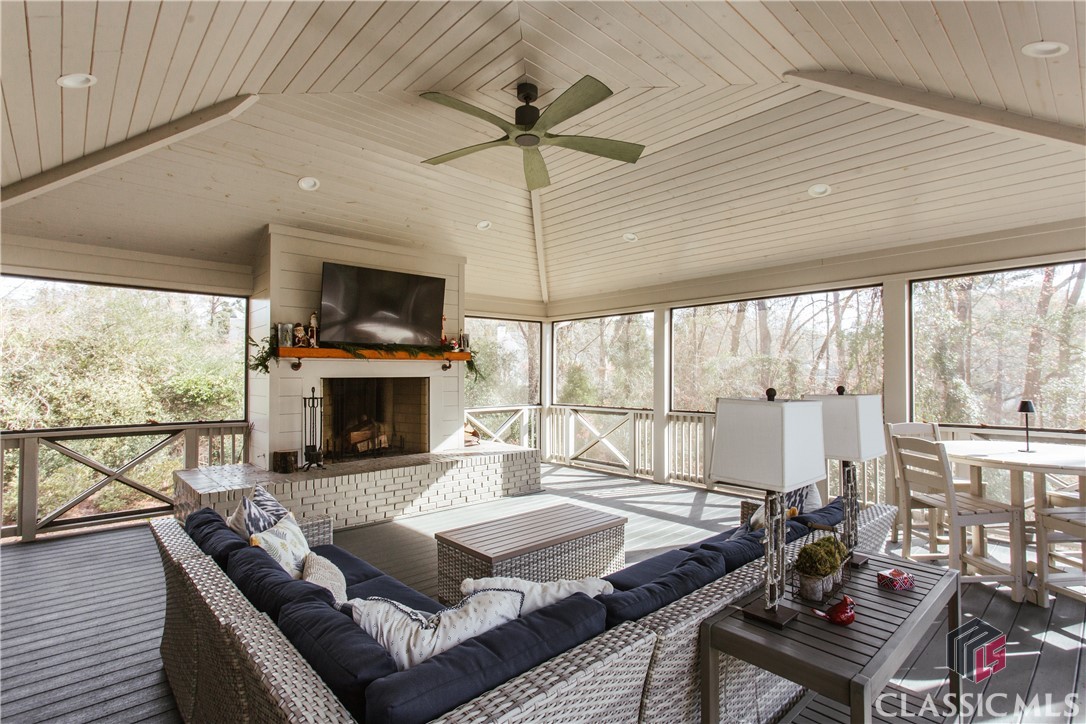 149 Gran Ellen Drive