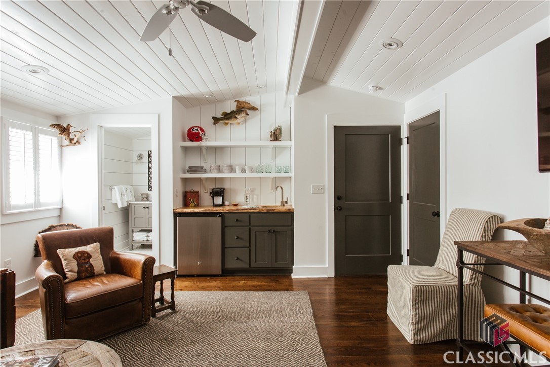 535 Milledge Circle