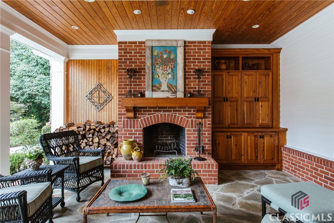 535 Milledge Circle