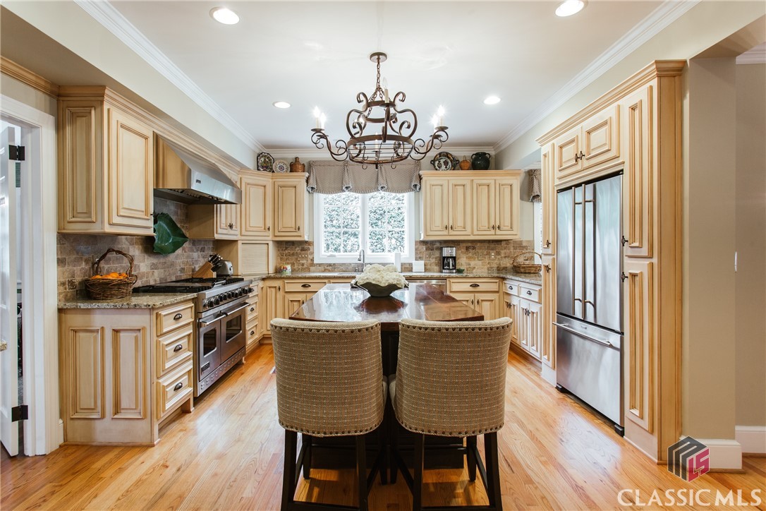 535 Milledge Circle