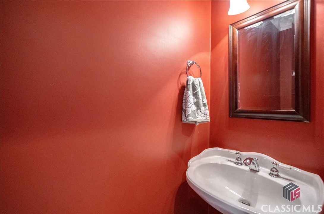 1221 St Andrews Drive