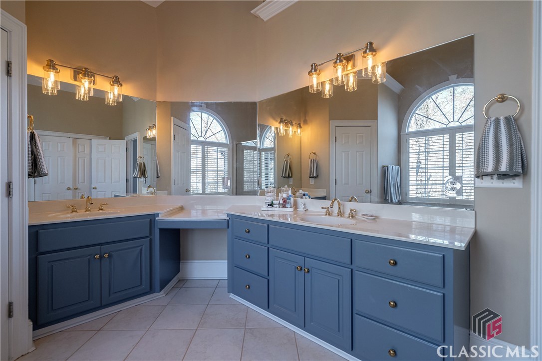 1221 St Andrews Drive