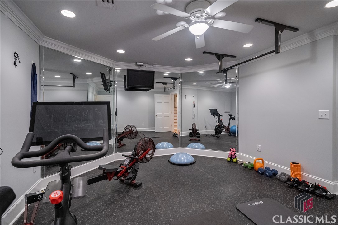 1221 St Andrews Drive