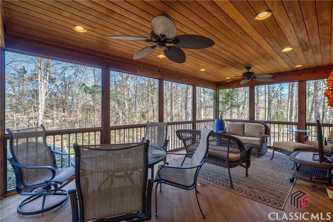 1221 St Andrews Drive