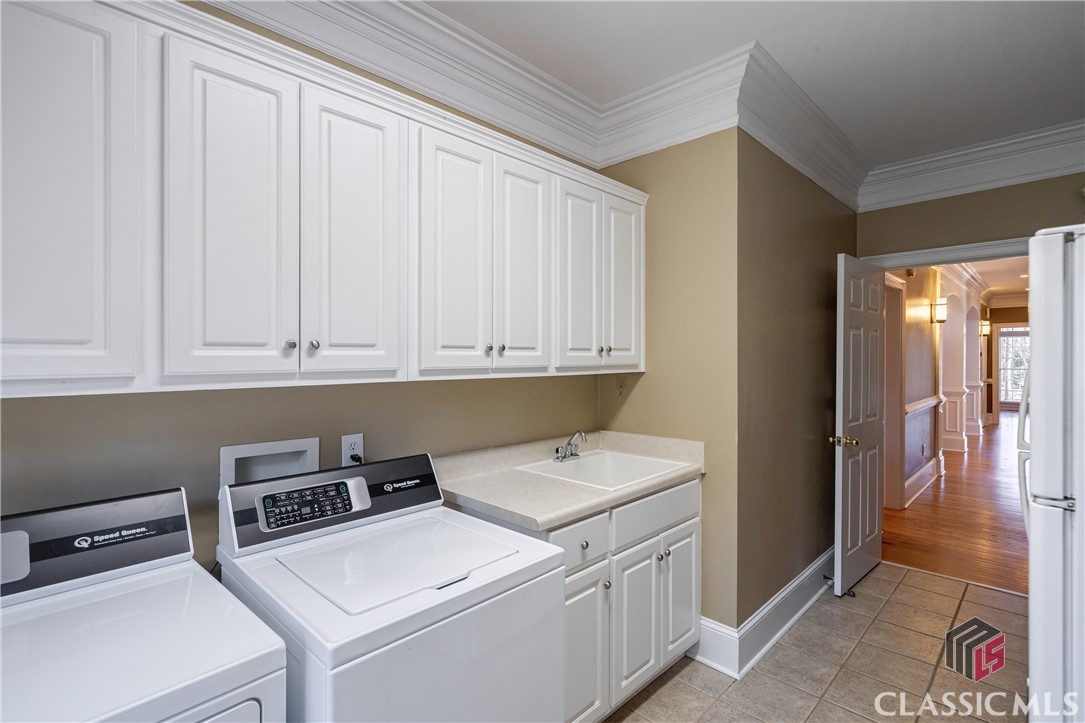 1221 St Andrews Drive