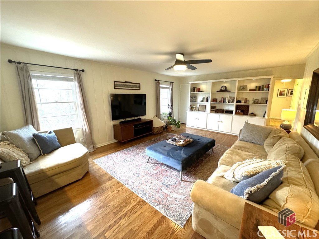 415 Glenwood Drive