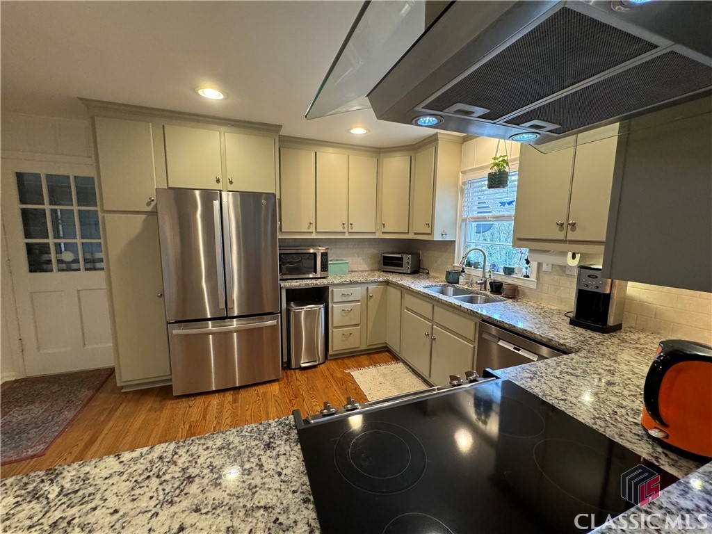 415 Glenwood Drive
