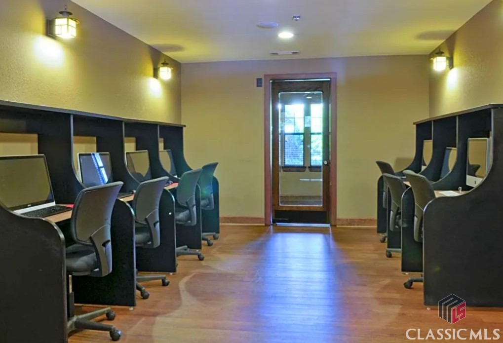 211 North Avenue 1316