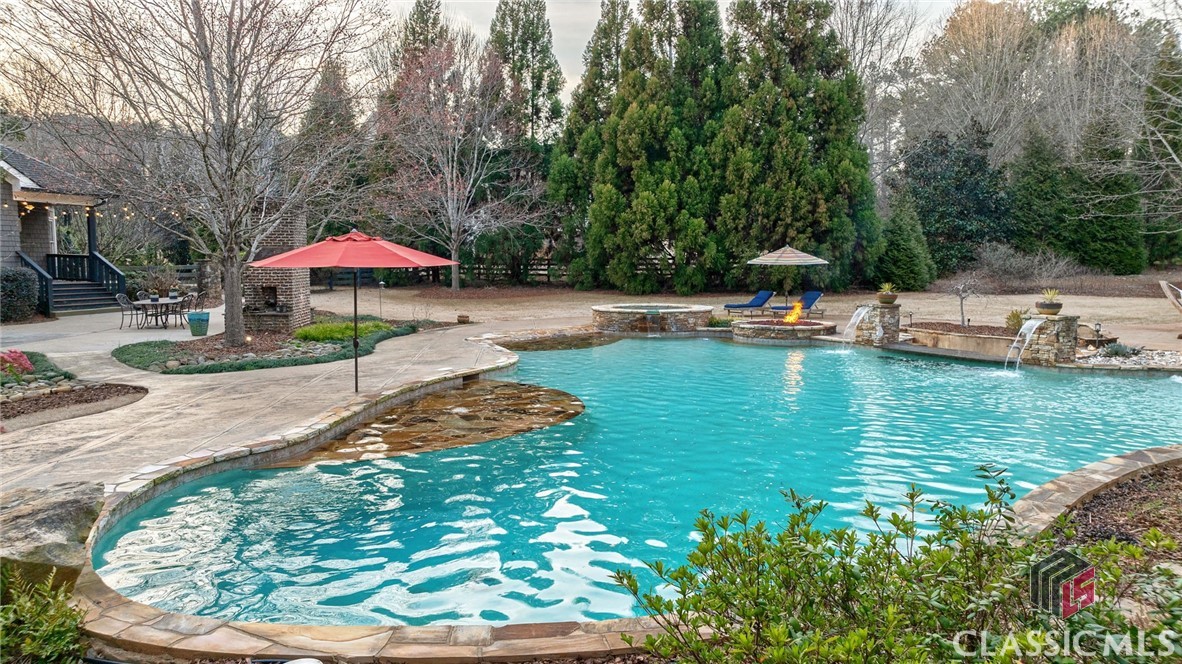 2051 Allens Way