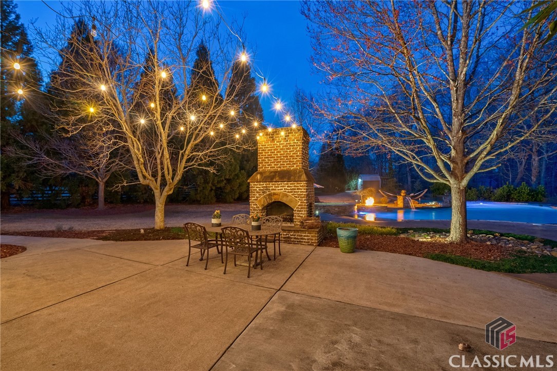 2051 Allens Way