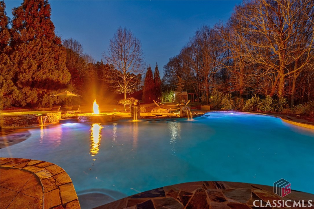 2051 Allens Way