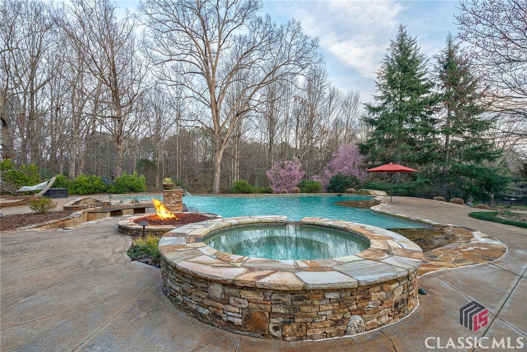 2051 Allens Way
