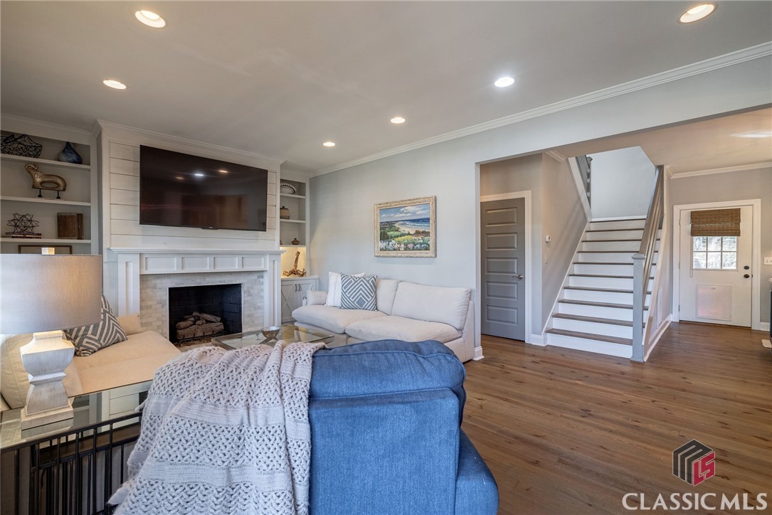 135 Meadowview Road