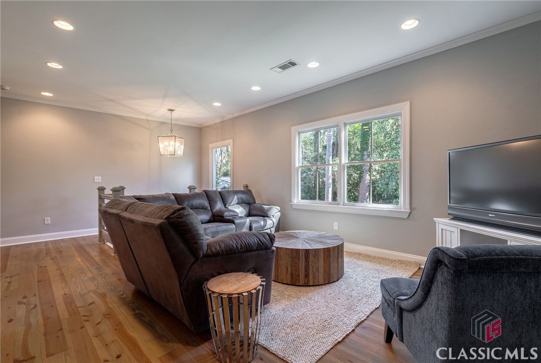 135 Meadowview Road