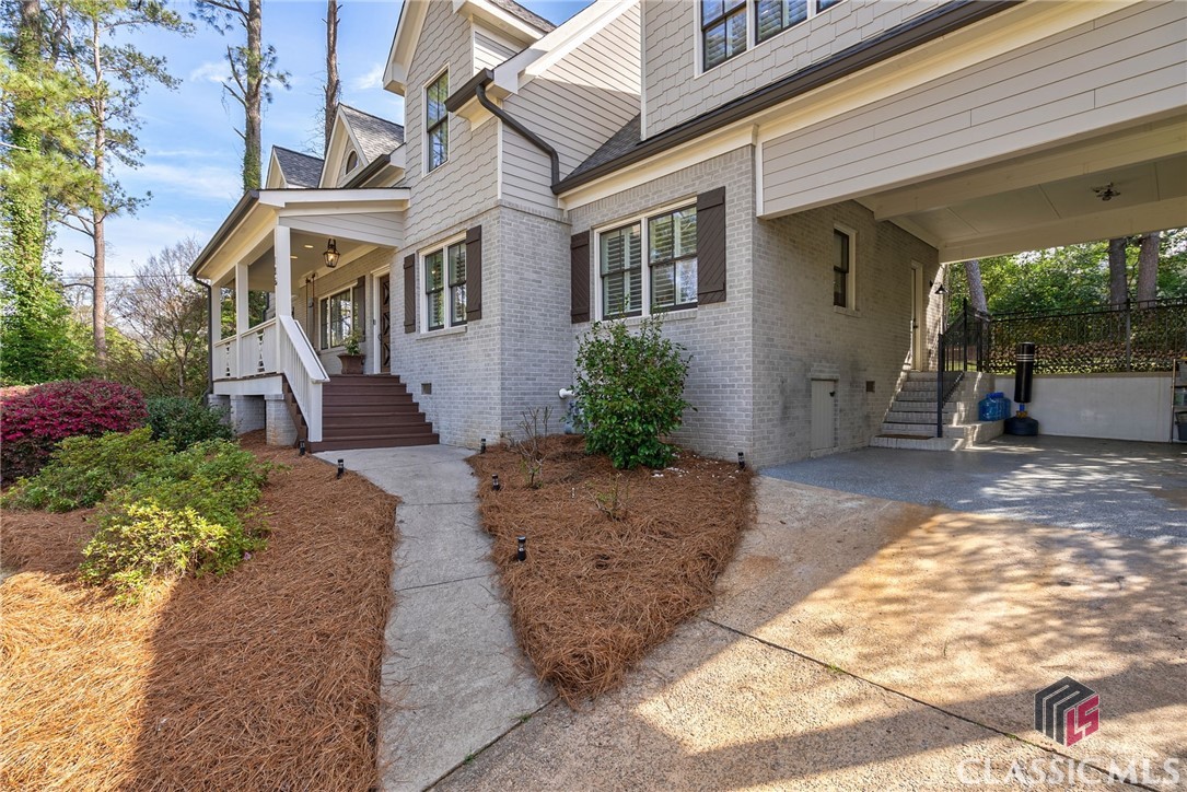 135 Meadowview Road