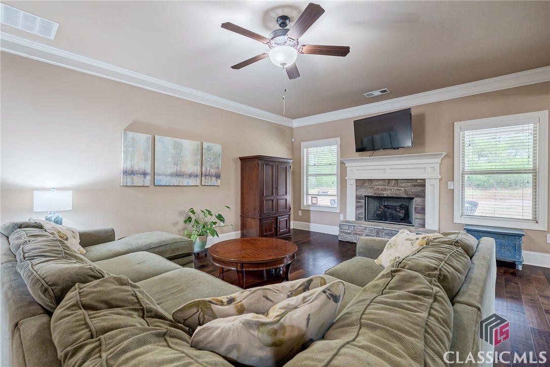 1325 Arden Court