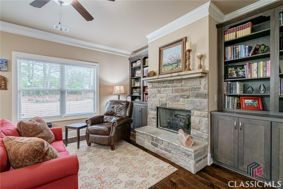 1325 Arden Court