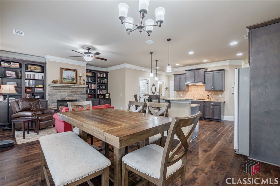 1325 Arden Court