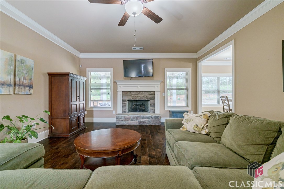 1325 Arden Court