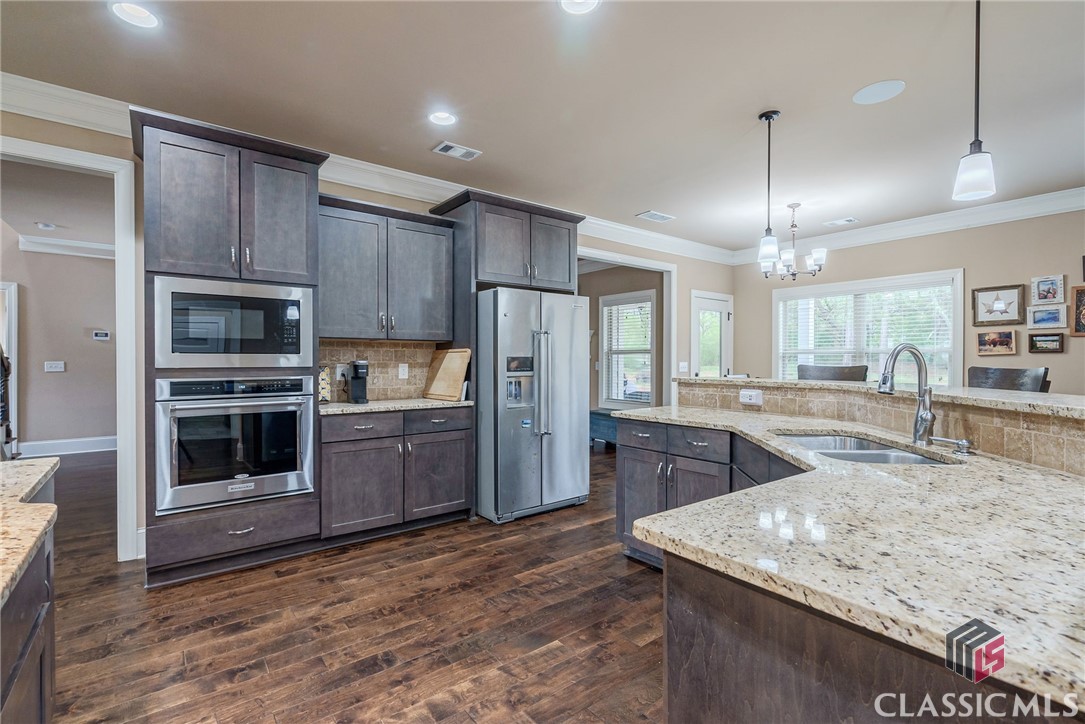 1325 Arden Court