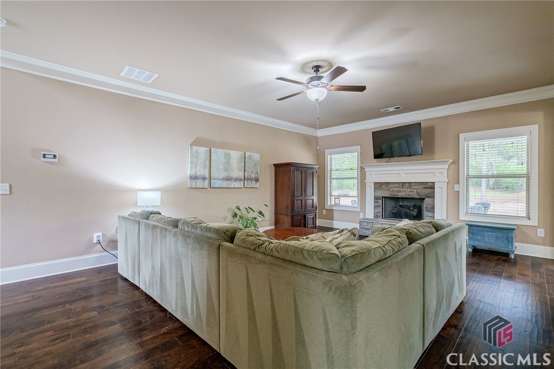 1325 Arden Court