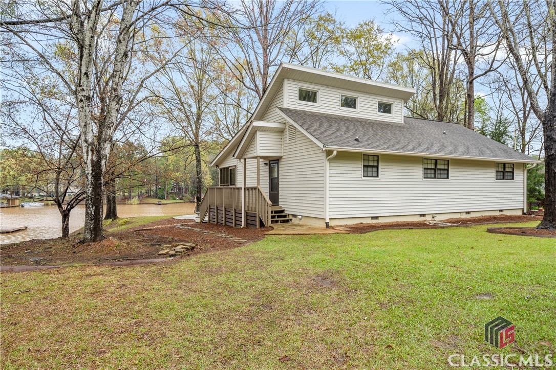 209 Commodore Drive NW